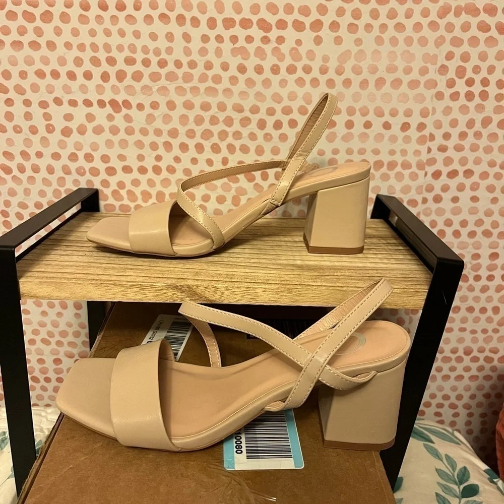 Journee Collection Womens Lirryc Heels - Picture 5 of 6
